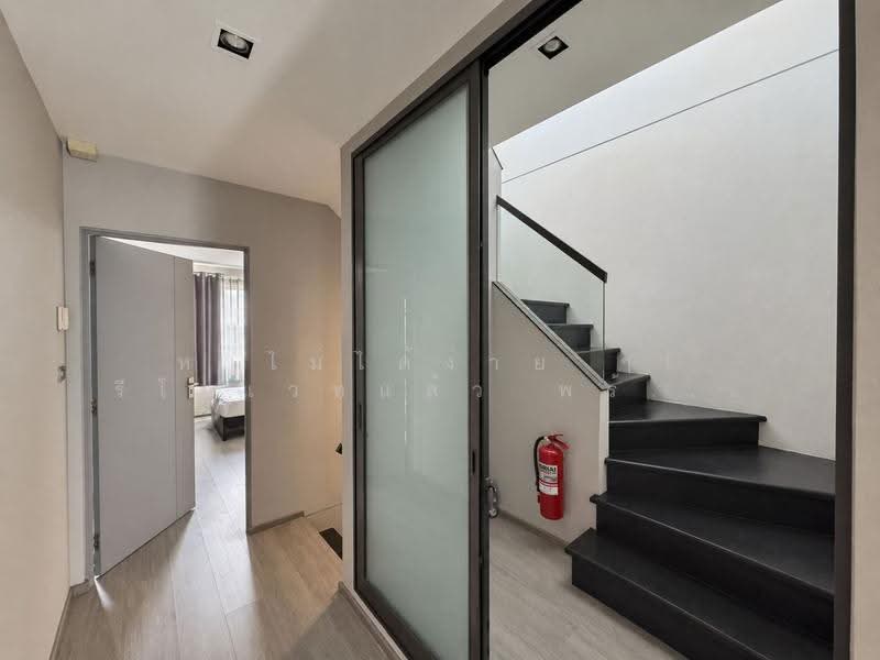 Landmark Ekamai-Ramindra, Bangkok, Sukhonthasawat Road, Lat Phrao, Bangkok, 3 Bedrooms, 170 sqm, Townhouse For Sale, by หาไม่ได้ง่าย ๆ! รีโนเวทแล้ว พร้อมอยู่!! ขายทาวน์โฮมหรู 3 ชั้น Landmark Ekamai-Ramindra (แลนด์มาร์ค เ, 500633799 - DDproperty.com