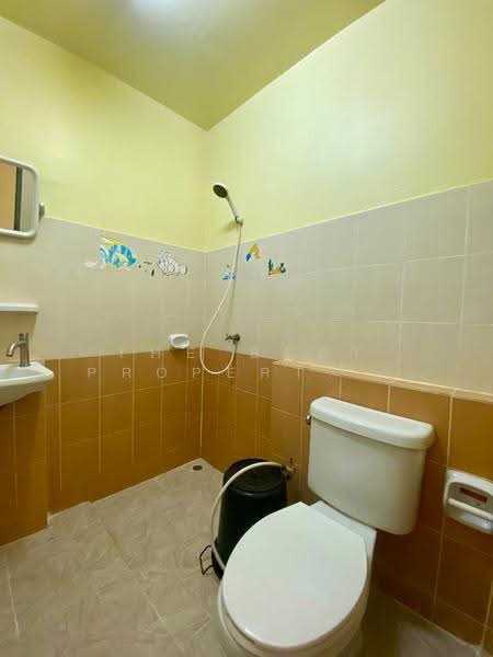 หมู่บ้านแฟมิลี่ทาวน์2 ชลบุรี (Family Town2), Chon Buri (Pattaya), Na Pa, Muang Chon Buri, Chon Buri (Pattaya), 2 Bedrooms, 150 sqm, Townhouse For Sale, by The Best Property  หญิง, 500633805 - DDproperty.com