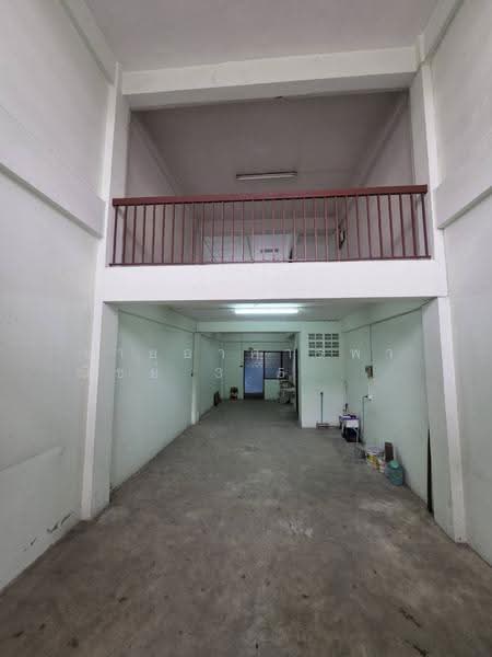 Thanasin Village, Bangkok, Nawamin Road 68, Khlong Kum, Bueng Kum, Bangkok, 2 Bedrooms, 220 sqm, Single Detached House For Sale, by ขายอาคารพาณิชย์ 3.5 ชั้น ธนะสิน โครงการ 4 นวมินทร์ 68, 500633809 - DDproperty.com