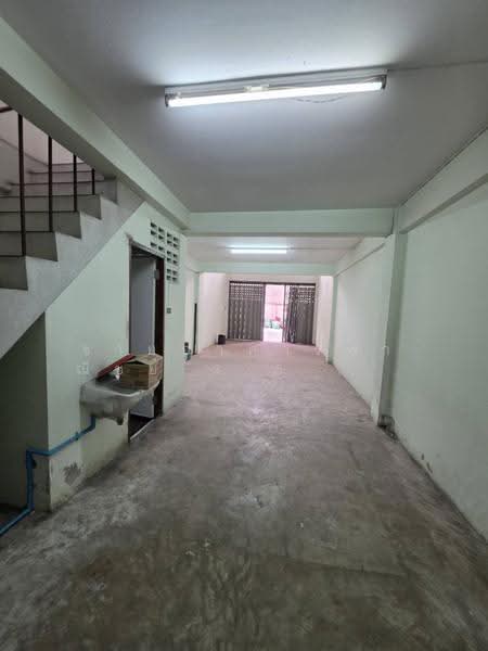 Thanasin Village, Bangkok, Nawamin Road 68, Khlong Kum, Bueng Kum, Bangkok, 2 Bedrooms, 220 sqm, Single Detached House For Sale, by ขายอาคารพาณิชย์ 3.5 ชั้น ธนะสิน โครงการ 4 นวมินทร์ 68, 500633809 - DDproperty.com