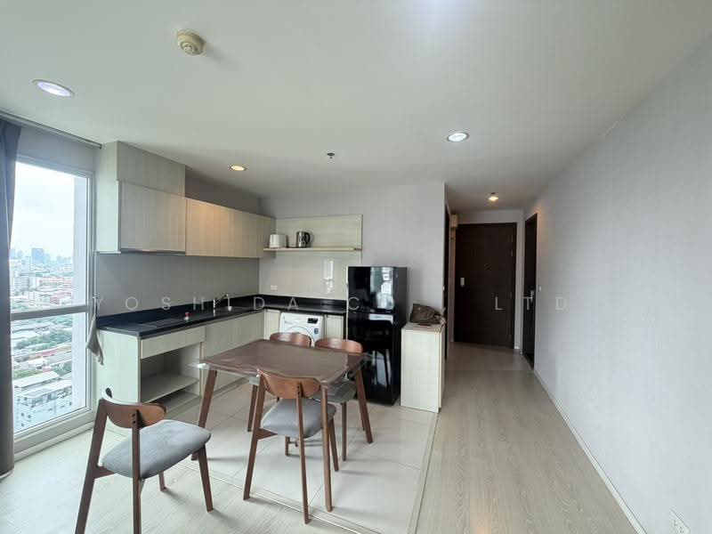 Rhythm Sathorn-Narathiwas : ริทึ่ม สาทร-นราธิวาส, กรุงเทพ, 651 ถนนนราธิวาสราชนครินทร์, ทุ่งมหาเมฆ, สาทร, กรุงเทพ, 61 ตร.ม., คอนโด ให้เช่า, โดย Yoshida Co., Ltd., 500633812 - DDproperty.com
