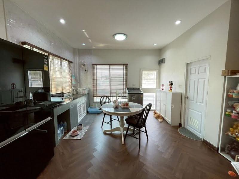 ทาวน์เฮ้าส์ในเมือง พิษณุโลก, Phitsanulok, Nai Muang, Muang Phitsanulok, Phitsanulok, 3 Bedrooms, 100 sqm, Semi-Detached House (Twin House) For Sale, by The Best Property ณิชา, 500633814 - DDproperty.com