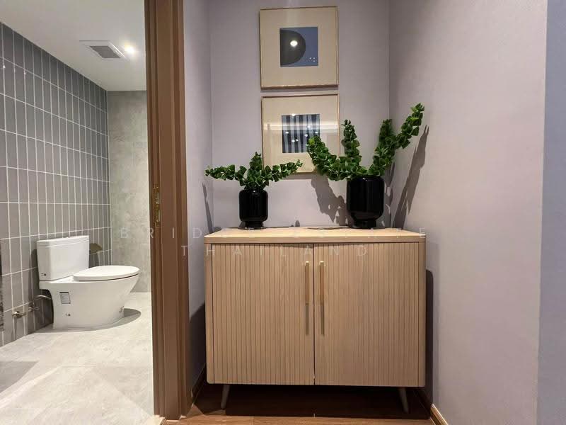 Via 34, Bangkok, 15 Soi Sukhumvit 34, Khong Tan, Khlong Toei, Bangkok, 2 Bedrooms, 125 sqm, Condo For Rent, by Bridge Estate Thailand, 500633825 - DDproperty.com
