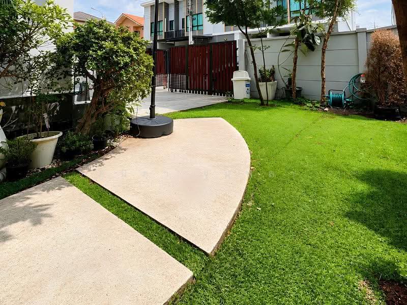 The Thamm Iconic Onnut-Motorway, Bangkok, 987 Soi Lat Krabang 3, Lat Krabang, Bangkok, 2 Bedrooms, 130 sqm, Townhouse For Rent, by ดนิตา จุมพลา, 500633829 - DDproperty.com