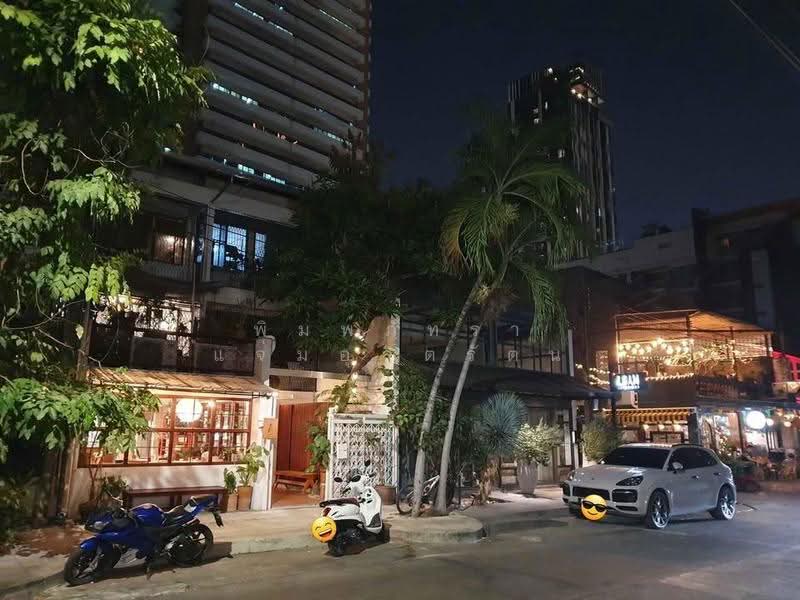อาคารพาณิชย์ 4 ชั้น สุขุมวิท 61, กรุงเทพ, คลองตันเหนือ, วัฒนา, กรุงเทพ, 250 ตร.ม., ตึกแถว-อาคารพาณิชย์ ให้เช่า, โดย พิมพ์ภัทรา แจ่มอุลิตรัตน, 500633833 - DDproperty.com
