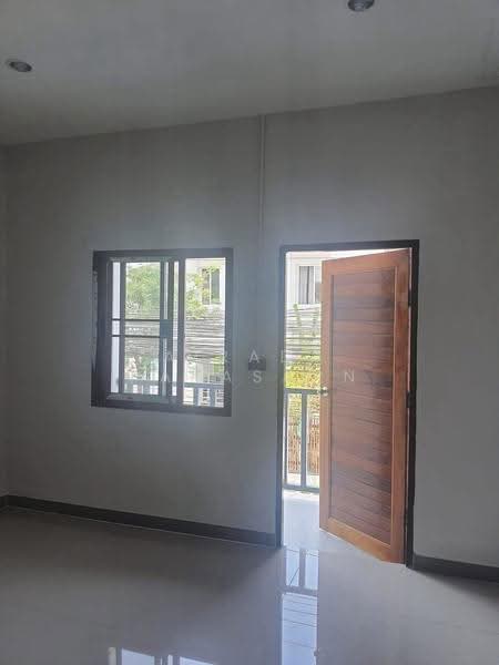 โชคชัย 4, Bangkok, Lat Phrao, Bangkok, 2 Bedrooms, 110 sqm, Townhouse For Sale, by Airada Parasarn, 500633922 - DDproperty.com
