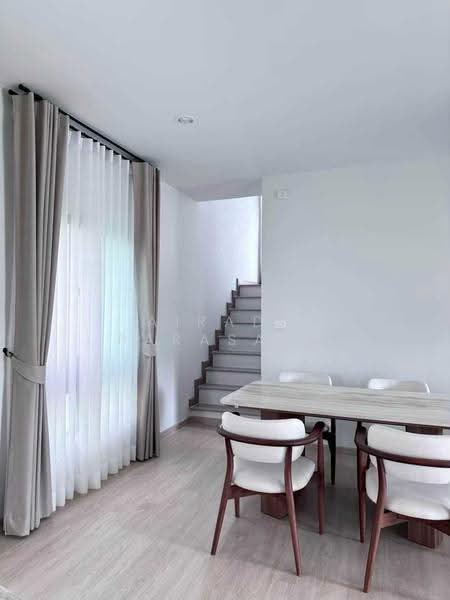 Saransiri Ramkhamhaeng, Bangkok, 1499, Khlong Song Ton Nun, Lat Krabang, Bangkok, 3 Bedrooms, 188 sqm, Single Detached House For Rent, by Airada Parasarn, 500633925 - DDproperty.com