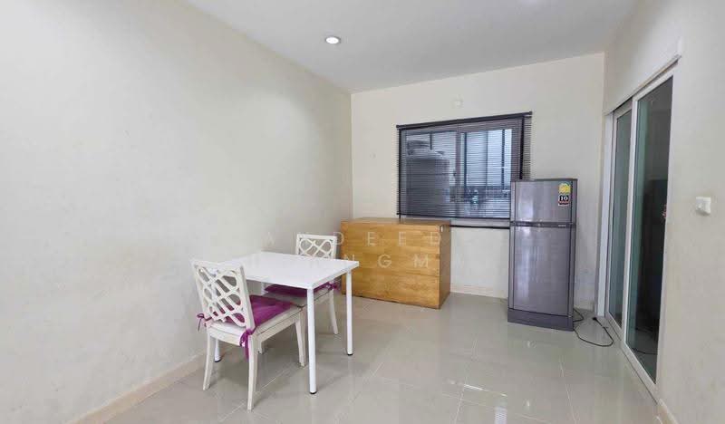 Townhome for rent near Sarasas Witaed Lanna School, Rental Price: 14,000 THB / month No.9H130, Chiang Mai, Mae Hia, Muang Chiang Mai, Chiang Mai, 2 Bedrooms, 100 sqm, Townhouse For Rent, by Baandeedee Chiangmai, 500633937 - DDproperty.com