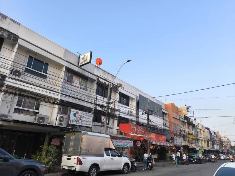 Building Commercial 3, Bangkok, ถนนโชคชัย 4 แยก 54, Lat Phrao, Bangkok, , 150 sqm, Shophouse For Sale, by Thanatsorn Hongmanop, 500633986 - DDproperty.com