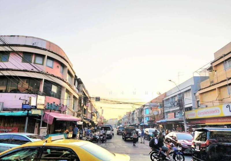Building Commercial 3, Bangkok, ถนนโชคชัย 4 แยก 54, Lat Phrao, Bangkok, , 150 sqm, Shophouse For Sale, by Thanatsorn Hongmanop, 500633986 - DDproperty.com