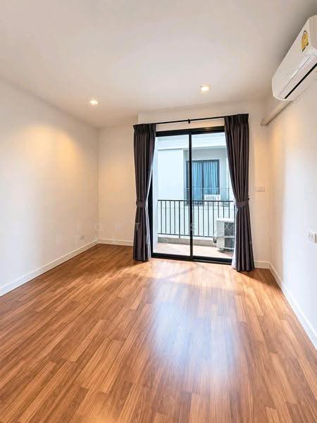 The Pantas Rachada - Rama 9, Bangkok, Soi Saha Kan Pramun, Pracha Uthit Road, Wang Thonglang, Bangkok, 3 Bedrooms, 510 sqm, Townhouse For Rent, by Forty-Six Real Estate Group, 500634007 - DDproperty.com