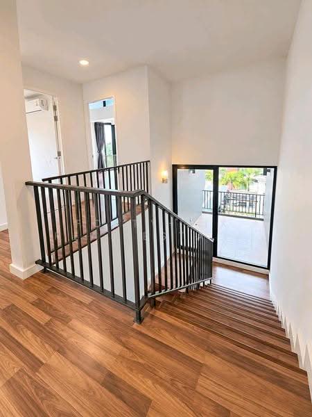 The Pantas Rachada - Rama 9, Bangkok, Soi Saha Kan Pramun, Pracha Uthit Road, Wang Thonglang, Bangkok, 3 Bedrooms, 510 sqm, Townhouse For Rent, by Forty-Six Real Estate Group, 500634007 - DDproperty.com