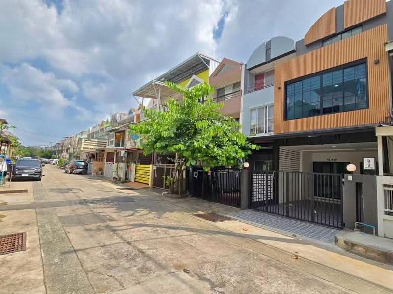 หมู่บ้าน ซิตี้ทาวน์โฮม ถนนลาดพร้าว80 แยก26 แขวงวังทองหลาง เขตวังทองหลาง, กรุงเทพ, ลาดพร้าว80 แยก26, วังทองหลาง, กรุงเทพ, 160 ตร.ม., ทาวน์เฮ้าส์ ขาย, โดย นภัสศรณ์ วงศ์สินไทยกร (นันท์), 500634017 - DDproperty.com