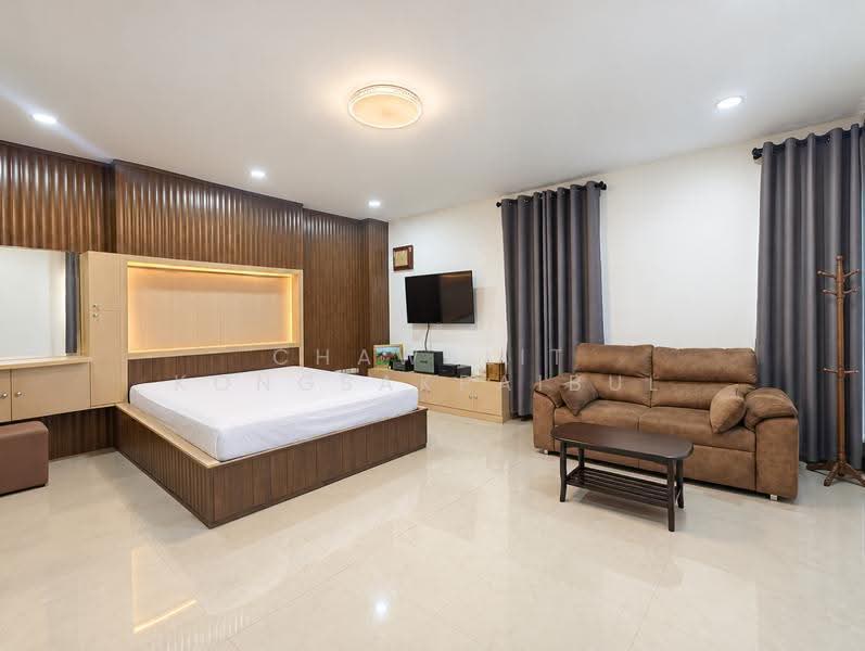 Baan Pruksa 20 Lumlukka Klong 2, Pathum Thani, Soi Lam Luk Ka 11, Khu Khot, Lam Luk Ka, Pathum Thani, 5 Bedrooms, 500 sqm, Townhouse For Sale, by CHAWALIT KONGSAKPAIBUL, 500634062 - DDproperty.com