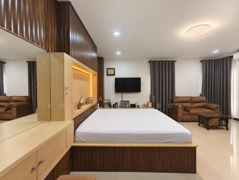 Baan Pruksa 20 Lumlukka Klong 2, Pathum Thani, Soi Lam Luk Ka 11, Khu Khot, Lam Luk Ka, Pathum Thani, 5 Bedrooms, 500 sqm, Townhouse For Sale, by CHAWALIT KONGSAKPAIBUL, 500634062 - DDproperty.com