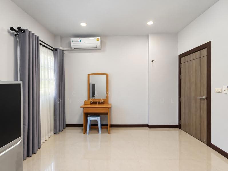 Baan Pruksa 20 Lumlukka Klong 2, Pathum Thani, Soi Lam Luk Ka 11, Khu Khot, Lam Luk Ka, Pathum Thani, 5 Bedrooms, 500 sqm, Townhouse For Sale, by CHAWALIT KONGSAKPAIBUL, 500634062 - DDproperty.com