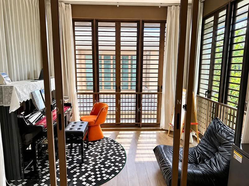Burasiri Krungthep Kreetha, Bangkok, 95 Soi Pracha Ruam Chai, Hua Mak, Bang Kapi, Bangkok, 4 Bedrooms, 238 sqm, Single Detached House For Sale, by Thananthorn Wongvarnkaseam, 500634067 - DDproperty.com