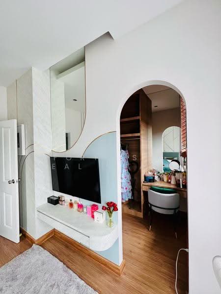 The Thamm Iconic Onnut-Motorway, Bangkok, 987 Soi Lat Krabang 3, Lat Krabang, Bangkok, 2 Bedrooms, 135 sqm, Townhouse For Rent, by Forty-Six Real Estate Group, 500634094 - DDproperty.com