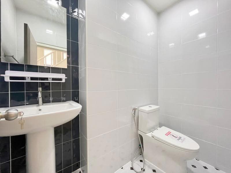 Wararak Rangsit Klong 3, Pathum Thani, Khlong Sam, Khlong Luang, Pathum Thani, 3 Bedrooms, 120 sqm, Townhouse For Sale, by พิมพ์นภัส ภูธนภัทร, 500634180 - DDproperty.com