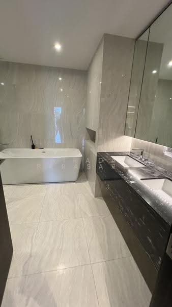 Nivati Thonglor 23, Bangkok, Soi Thonglor 23, Sukhumvit 55 Road, Khlong Tan Nua, Watthana, Bangkok, 2 Bedrooms, 130 sqm, Condo For Sale, by Airada Parasarn, 500634270 - DDproperty.com