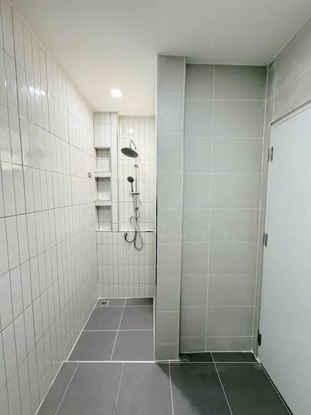รีโนเวทใหม่ ฟรีโอน สไตล์โมเดิร์น สวยมาก ม.รัตนวลัย วิภาวดีรังสิต 39 ขายบ้านแฝด 2 ชั้น บ้าน 3นอน3น้ำ, กรุงเทพ, วิภาวดีรังสิต, สีกัน, ดอนเมือง, กรุงเทพ, 160 ตร.ม., บ้านแฝด ขาย, โดย บุษบา รัตนวงษ์ชัย, 500634326 - DDproperty.com