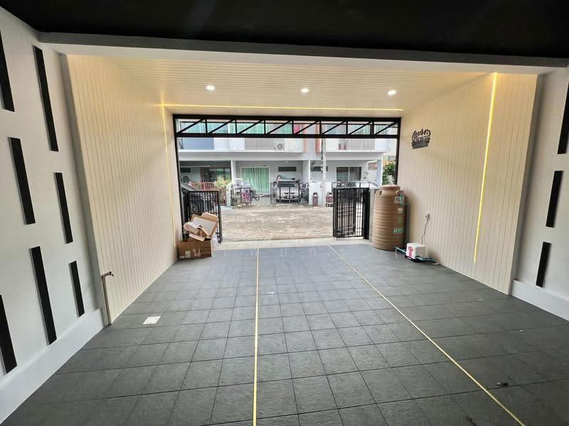 The Trust Town Wongwaen – Lam Luk Ka, Pathum Thani, Soi Bueng Kham Proi, Bung Kham Proi, Lam Luk Ka, Pathum Thani, 3 Bedrooms, 80 sqm, Townhouse For Sale, by นภัสศรณ์ วงศ์สินไทยกร (นันท์), 500634366 - DDproperty.com