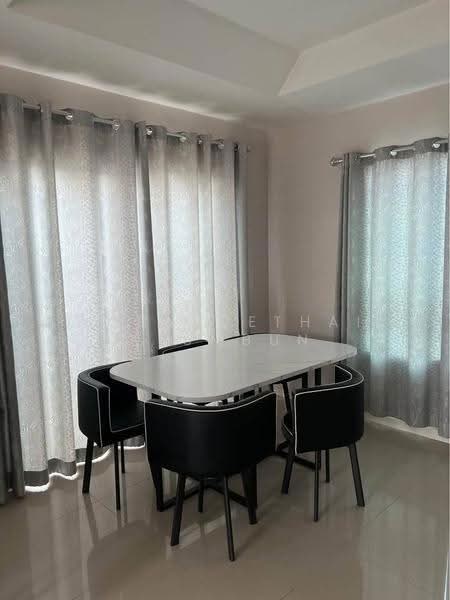 3-BR House, Bangkok, Bang Chun, Khlong Sam Wa, Bangkok, 3 Bedrooms, 204 sqm, Single Detached House For Rent, by Woraruethai Klumbun, 500634411 - DDproperty.com