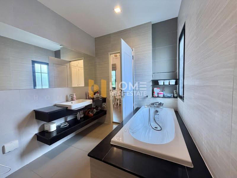 Bangkok Boulevard Sathorn-Pinklao 2, Nonthaburi, Bang Kruai-Chong Thanom Road, Mahasawat, Bang Kruai, Nonthaburi, 5 Bedrooms, 248 sqm, Single Detached House For Sale, by HOME Real Estate Service, 500634447 - DDproperty.com