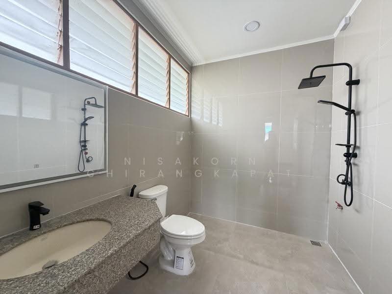 Preecha Srinakarin, Samut Prakan, Bang Kaeo, Bang Plee, Samut Prakan, 3 Bedrooms, 300 sqm, Single Detached House For Sale, by Nisakorn Chirangkapat, 500634467 - DDproperty.com