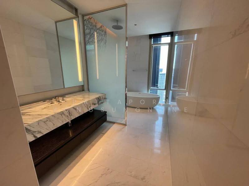 Four Seasons Private Residences : โฟร์ ซีซั่นส์ ไพรเวท เรสสิเด้นซ์, กรุงเทพ, 300 ถนนเจริญกรุง, ยานนาวา, สาทร, กรุงเทพ, 130 ตร.ม., คอนโด ให้เช่า, โดย Pattaporn Yongsungnone, 500634473 - DDproperty.com