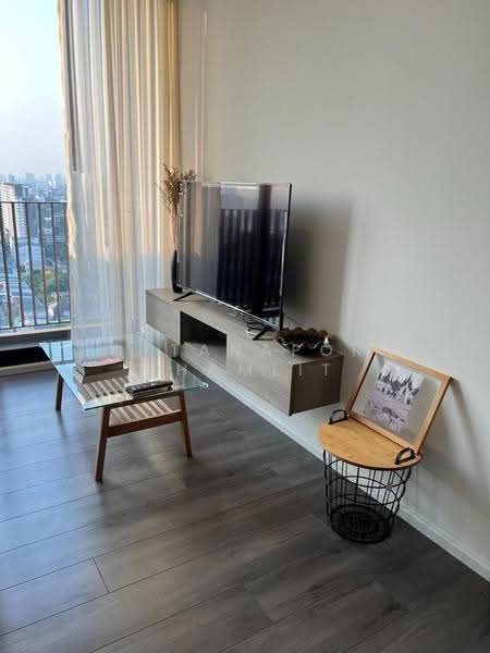 Whizdom Essence, Bangkok, 5 Piyabutr 1 Alley, Bang Chak, Phra Khanong, Bangkok, 1 Bedroom, 35 sqm, Condo For Rent, by Rattanaporn Khamlit, 500634533 - DDproperty.com