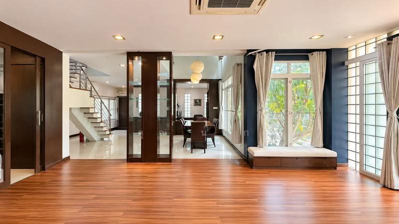 Pet-Friendly 2-Story House in Nak Nivas, Bangkok, Lat Phrao, Bangkok, 2 Bedrooms, 450 sqm, Single Detached House For Rent, by คุณ น๊อก, 500634534 - DDproperty.com