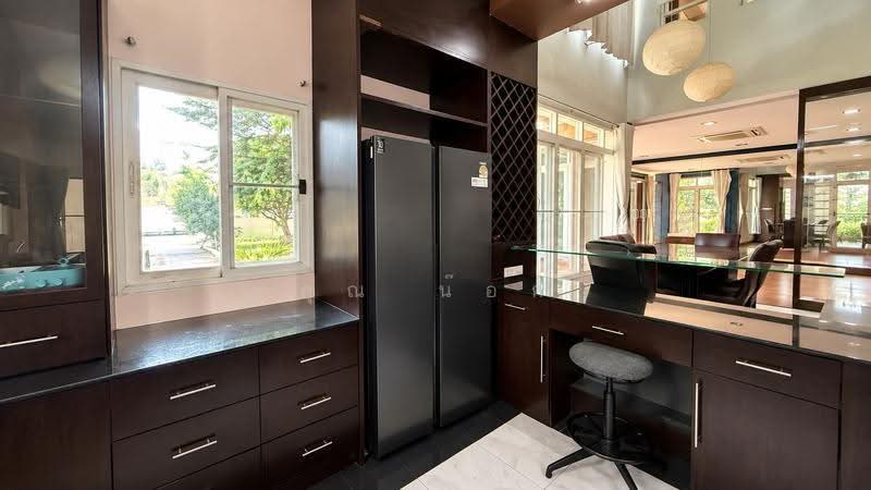 Pet-Friendly 2-Story House in Nak Nivas, Bangkok, Lat Phrao, Bangkok, 2 Bedrooms, 450 sqm, Single Detached House For Rent, by คุณ น๊อก, 500634534 - DDproperty.com