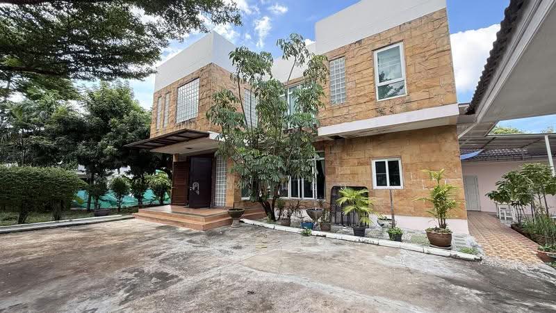 บ้านเดี่ยว 2 ชั้น ย่านนาคนิวาส จอดรถ 10 คัน, กรุงเทพ, ลาดพร้าว, กรุงเทพ, 450 ตร.ม., บ้านเดี่ยว ให้เช่า, โดย คุณ น๊อก, 500634534 - DDproperty.com
