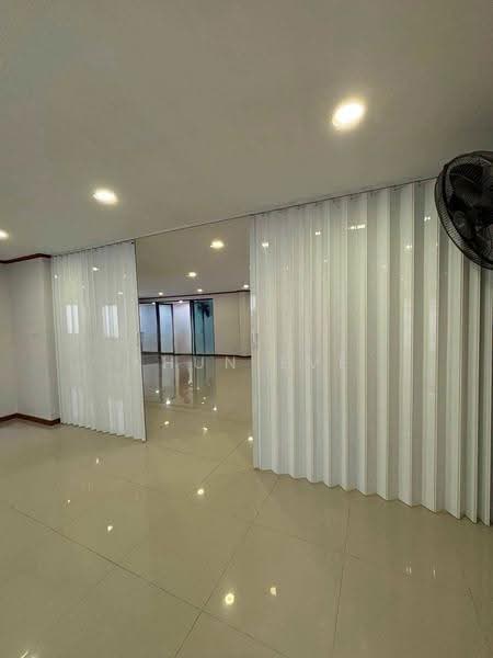 Home Office for Rent in Lat Phrao 101 (SPSEVE2398), Bangkok, ลาดพร้าว 101 แยก 42, Khlong Chan, Bang Kapi, Bangkok, , 300 sqm, Office Space For Rent, by Khun Eve, 500634670 - DDproperty.com