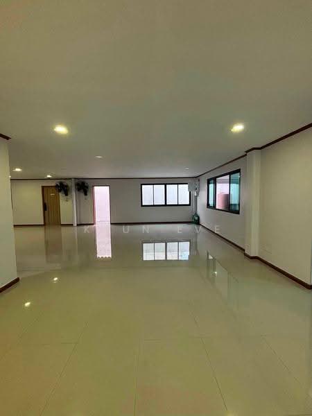 ให้เช่า Home office ลาดพร้าว 101 ( SPSEVE2398 ), กรุงเทพ, ลาดพร้าว 101 แยก 42, คลองจั่น, บางกะปิ, กรุงเทพ, 300 ตร.ม., สำนักงาน ให้เช่า, โดย Khun Eve, 500634670 - DDproperty.com