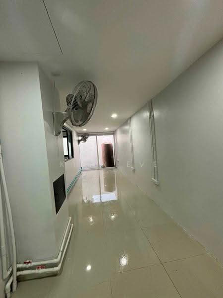 Home Office for Rent in Lat Phrao 101 (SPSEVE2398), Bangkok, ลาดพร้าว 101 แยก 42, Khlong Chan, Bang Kapi, Bangkok, , 300 sqm, Office Space For Rent, by Khun Eve, 500634670 - DDproperty.com