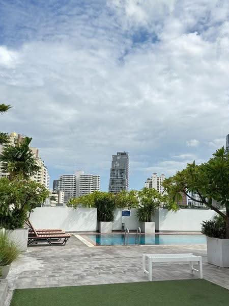 39 Suites, Bangkok, Sukhumvit 39, Khlong Tan Nua, Watthana, Bangkok, 3 Bedrooms, 126 sqm, Condo For Rent, by Teeranop Inchan, 500634703 - DDproperty.com