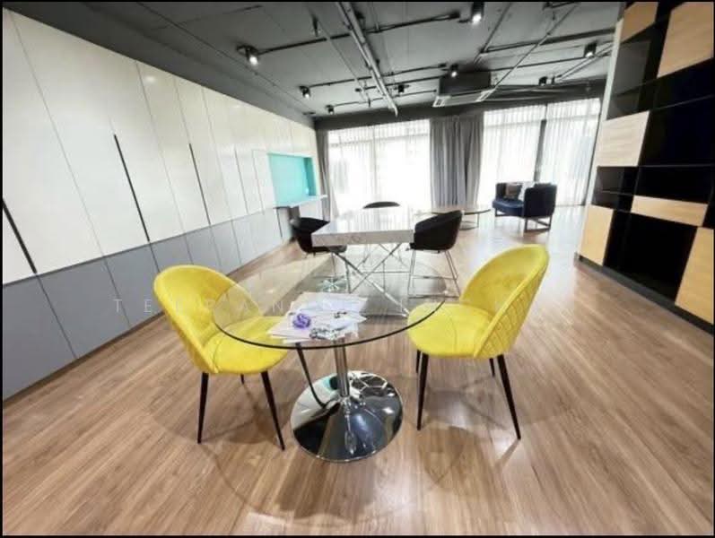 Baan Phrom Phong, Bangkok, Soi Sukhumvit 39, Khlong Tan Nua, Watthana, Bangkok, 3 Bedrooms, 209 sqm, Condo For Rent, by Teeranop Inchan, 500634731 - DDproperty.com