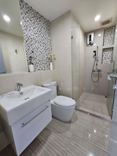Life Ratchadapisek, Bangkok, 279 Ratchadapisaek Road, Huai Khwang, Bangkok, 2 Bedrooms, 66 sqm, Condo For Rent, by ณภัทร พรสิริเมธากุล, 500634740 - DDproperty.com
