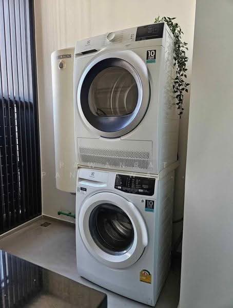 BEATNIQ Sukhumvit 32, Bangkok, Soi Sukhumvit 32, Sukhumvit Road, Khong Tan, Khlong Toei, Bangkok, 2 Bedrooms, 107 sqm, Condo For Rent, by Pawanrat Panchawanon, 500634799 - DDproperty.com
