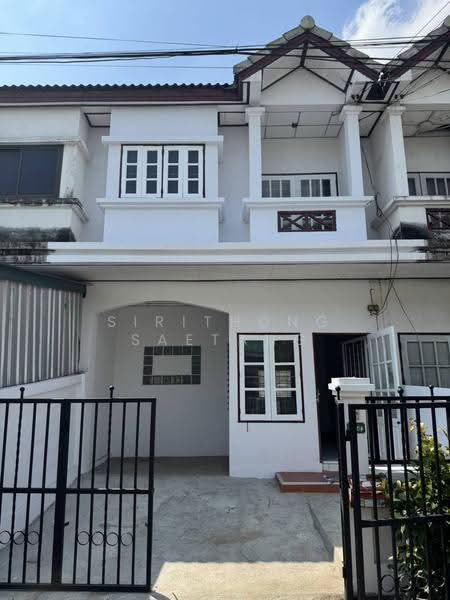 Petcharat Village Soi Lam Luk Ka 15, Khu Khot, Pathum Thani, Townhouse 2 Beds 2 Baths, Pathum Thani, ลำลูกกา 15, Khu Khot, Lam Luk Ka, Pathum Thani, 2 Bedrooms, 120 sqm, Townhouse For Sale, by Sirithong Saetang, 500634818 - DDproperty.com