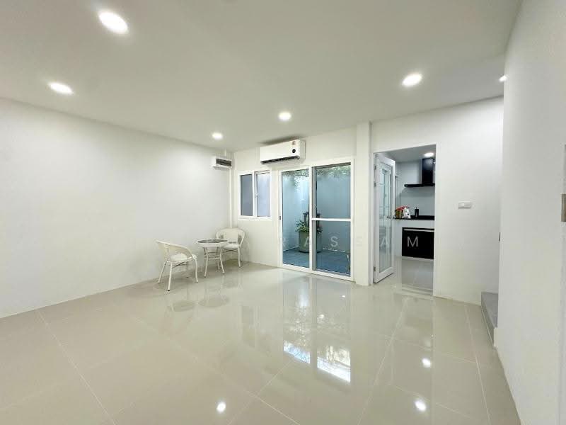 Prachakornthai Village Ladproa 93 : หมู่บ้านประชากรไทย ลาดพร้าว 93, กรุงเทพ, คลองเจ้าคุณสิงห์, วังทองหลาง, กรุงเทพ, 158 ตร.ม., ทาวน์เฮ้าส์ ขาย, โดย Punpapa Rassamee, 500634929 - DDproperty.com