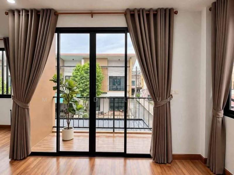 undefined, Chon Buri (Pattaya), Surasak, Si Racha, Chon Buri (Pattaya), 3 Bedrooms, 204 sqm, Single Detached House For Sale, by Melinda Lonuch, 500635014 - DDproperty.com
