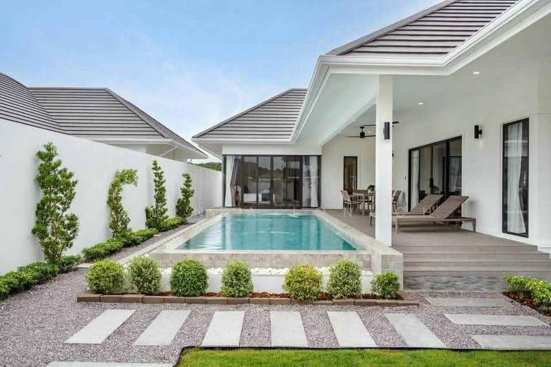 3-BR House, Prachuap Khiri Khan, Nong Kae, Hua Hin, Prachuap Khiri Khan, 3 Bedrooms, 225 sqm, Single Detached House For Sale, by Melinda Lonuch, 500635071 - DDproperty.com