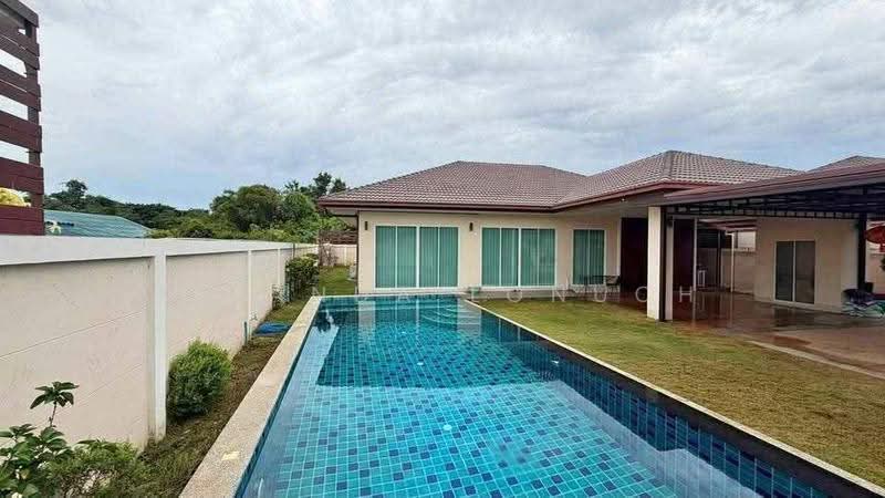 Garden Ville 5, Chon Buri (Pattaya), Huai Yai, Bang Lamung (Pattaya), Chon Buri (Pattaya), 3 Bedrooms, 204 sqm, Single Detached House For Sale, by Melinda Lonuch, 500635096 - DDproperty.com