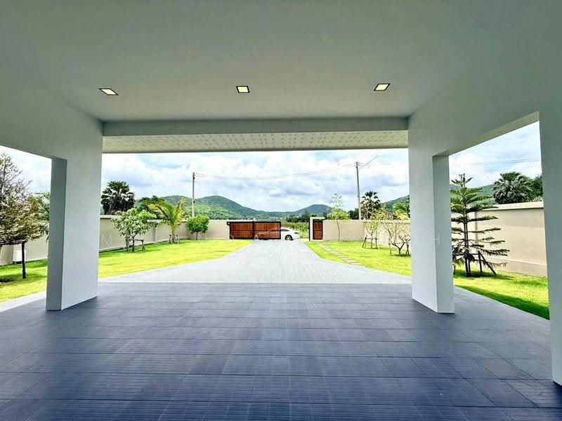 3-BR House, Prachuap Khiri Khan, Pak Nam Pran, Pran Buri, Prachuap Khiri Khan, 3 Bedrooms, 275 sqm, Single Detached House For Sale, by Melinda Lonuch, 500635107 - DDproperty.com