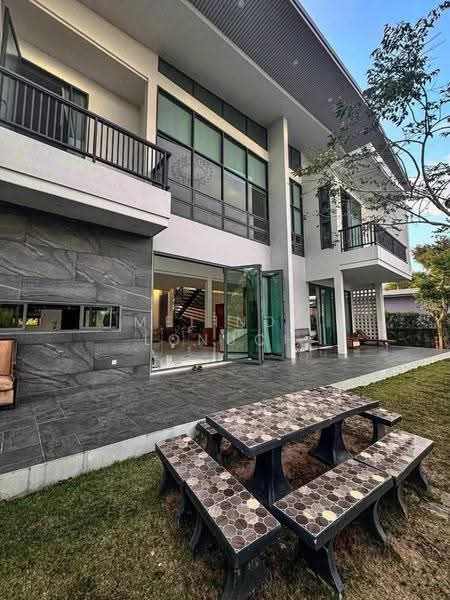 5-BR House, Surat Thani, Talat, Muang Surat Thani, Surat Thani, 5 Bedrooms, 800 sqm, Single Detached House For Sale, by Melinda Lonuch, 500635118 - DDproperty.com