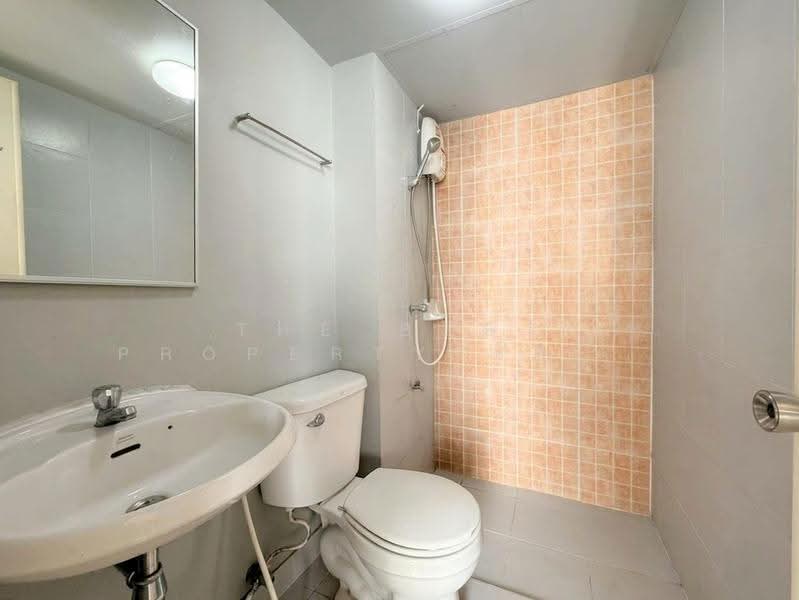 Lumpini Township Rangsit-Klong 1, Pathum Thani, 28 Rangsit-Nakhon Nayok Road, Khlong Chet, Khlong Luang, Pathum Thani, 1 Bedroom, 22 sqm, Condo For Sale, by The Best Property ป๋อมแป๋ม, 500635192 - DDproperty.com