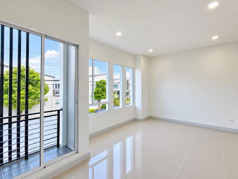 Pleno Ramintra–Wongwaen, Bangkok, Kanchanaphisek parallel road, Sam Wa Tawan Tok, Khlong Sam Wa, Bangkok, 3 Bedrooms, 99 sqm, Townhouse For Sale, by ภัทรนัน อิศรางกูร ณ อยุธยา, 500635248 - DDproperty.com